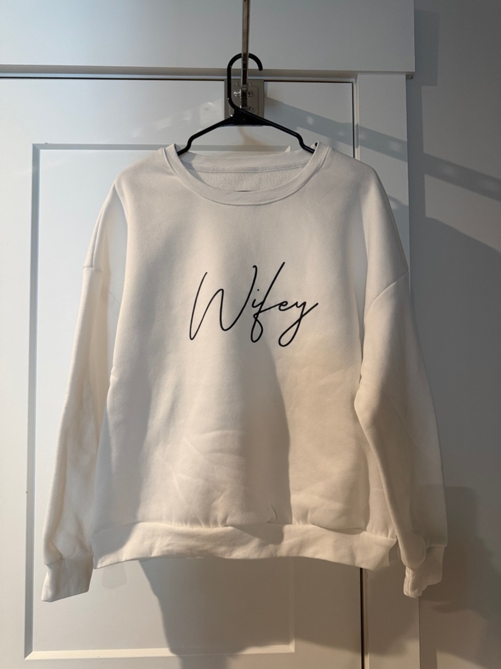 SHEIN White "Wifey" Script Crewneck Sweatshirt